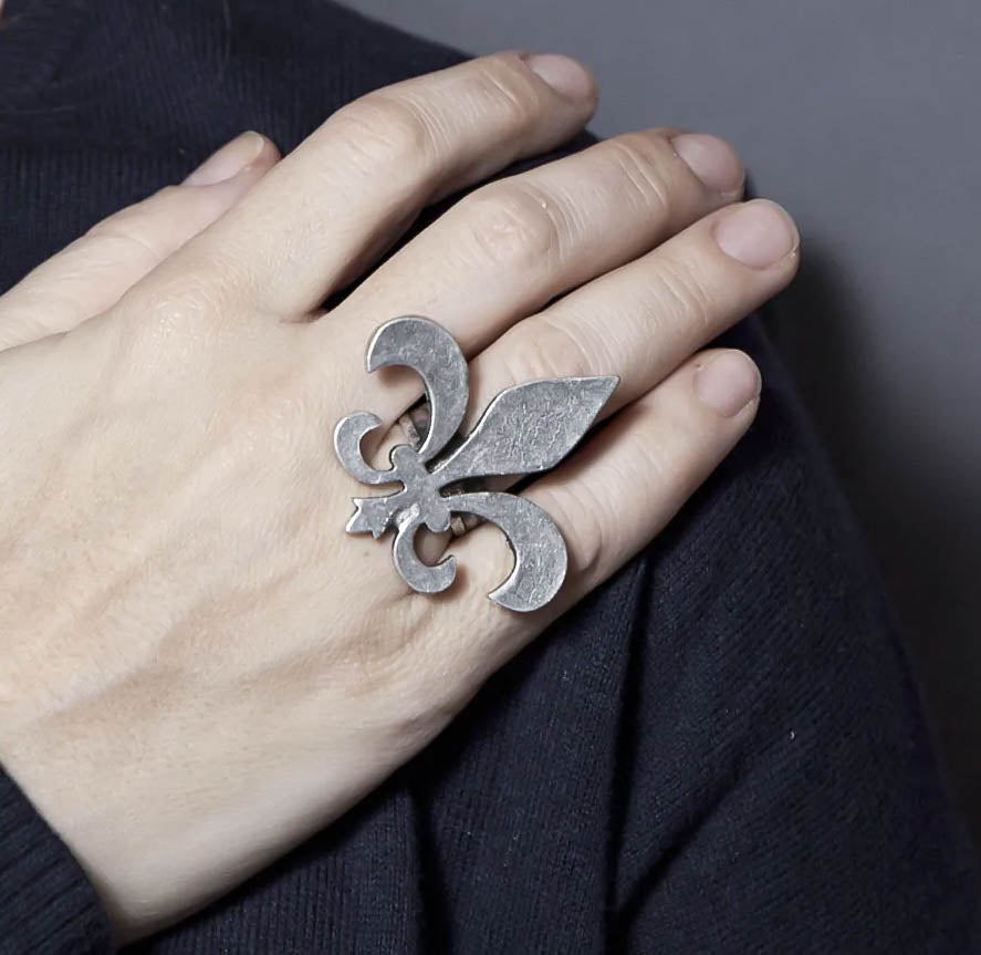 Ring 498