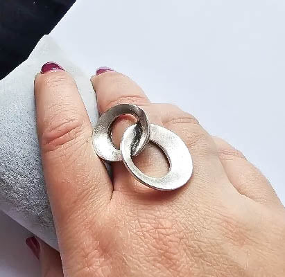 Ring 422