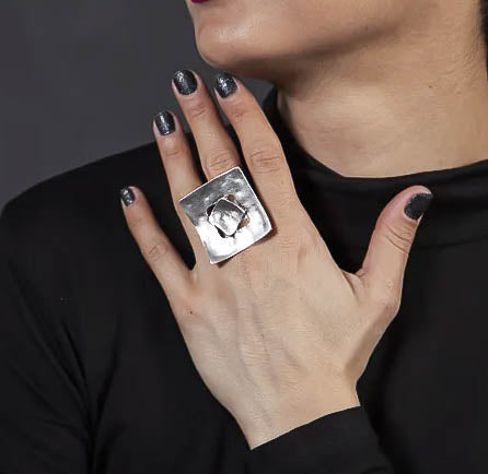 Ring 437